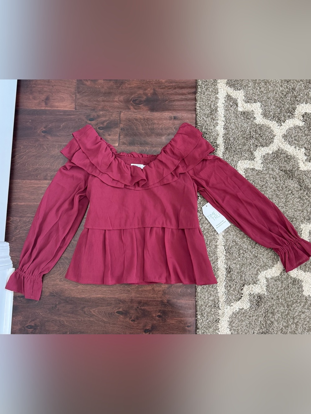 NEW Women’s Off The Shoulder Top Maroon/Wine Ruffled Sleeves Flowy, Small 4/6